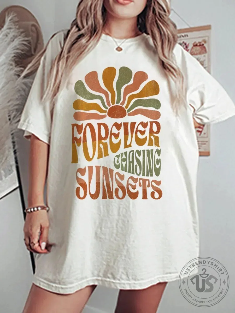 Forever Chasing Sunsets Vintage Boho Flower Graphic T-Shirt